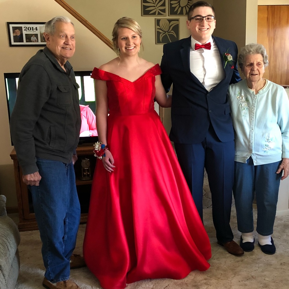 Red Prom Dress! - Picture 2 of 4